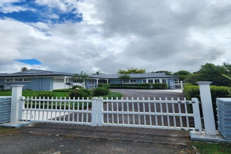 Photo of property in 8 Owens Road, Waiuku, 2123