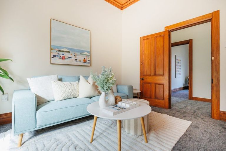 Photo of property in 215 College Street, West End, Palmerston North, 4412