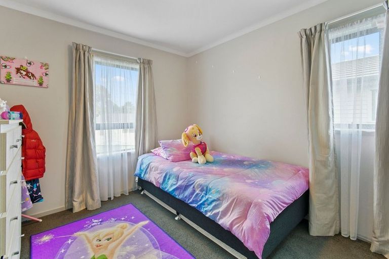 Photo of property in 76 Kaimoana Street, Weymouth, Auckland, 2103