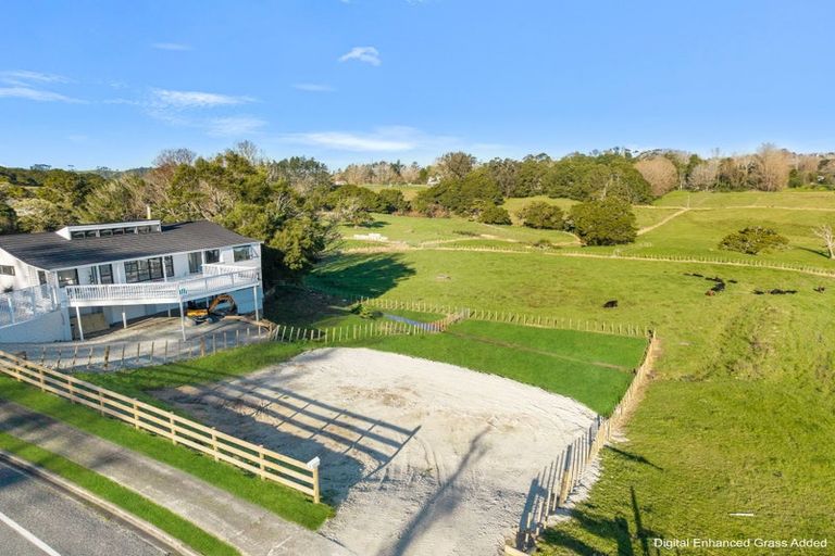 Photo of property in 14 Kaiwaka-mangawhai Road, Kaiwaka, 0975
