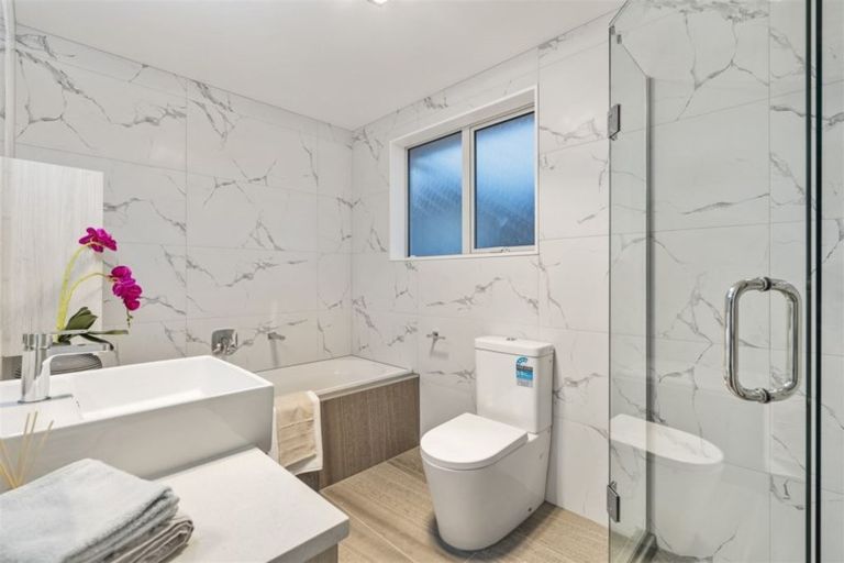 Photo of property in 24 Koropa Road, Flat Bush, Auckland, 2019