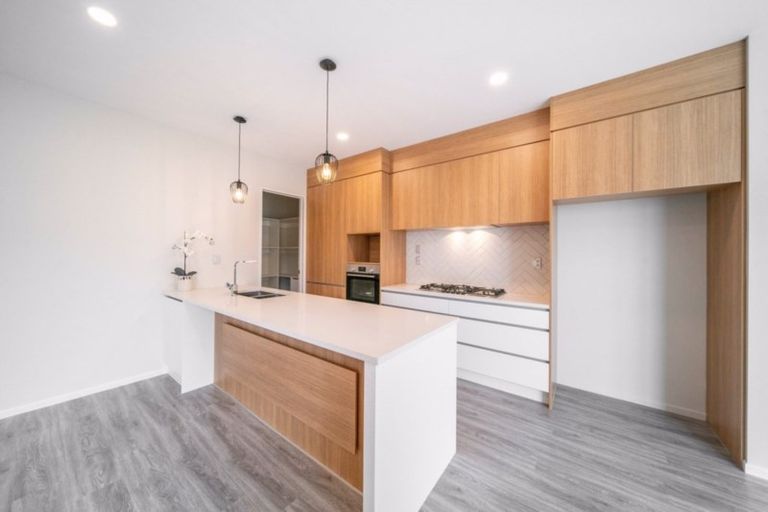 Photo of property in 11 Huahua Crescent, Papakura, 2110