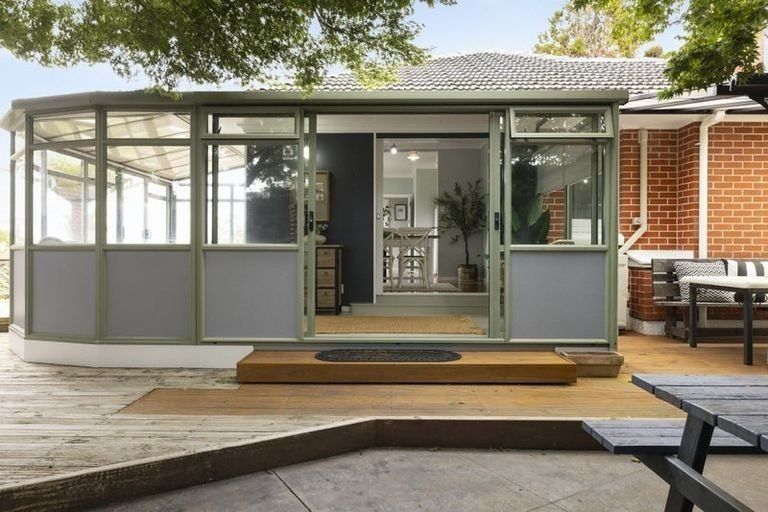 Photo of property in 2 Sunny Bay Road, Matua, Tauranga, 3110