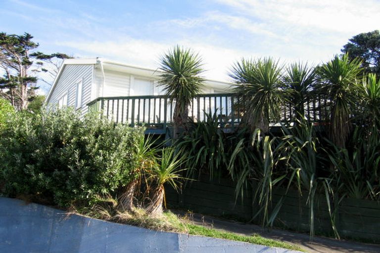 Photo of property in 2 Roiri Way, Titahi Bay, Porirua, 5022