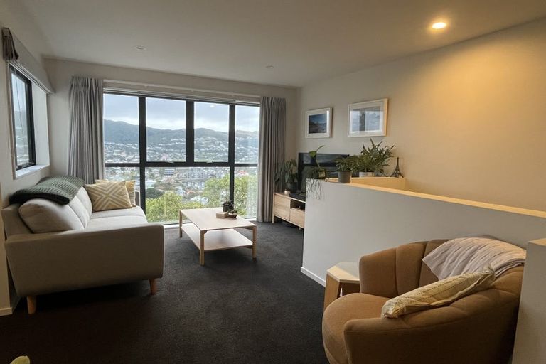 Photo of property in 69u2 Sheridan Terrace, Johnsonville, Wellington, 6037