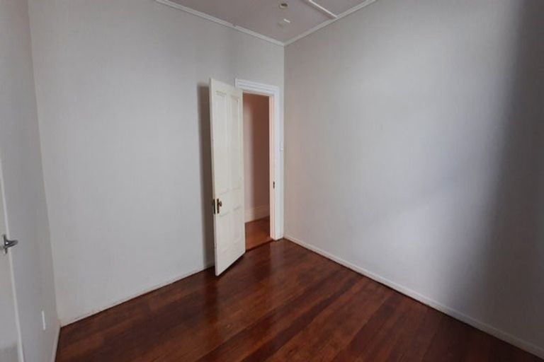 Photo of property in 377 Adelaide Road, Newtown, Wellington, 6021