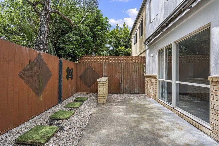 Photo of property in 5/487 Hereford Street, Linwood, Christchurch, 8011