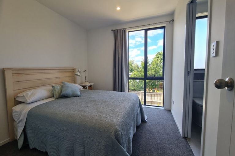 Photo of property in 2 Rimu Road, Mangere Bridge, Auckland, 2022