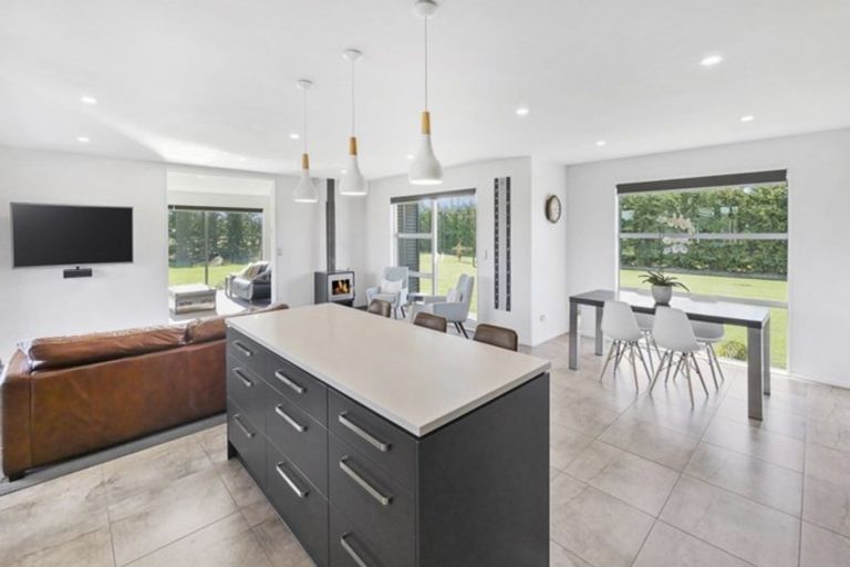 Photo of property in 540 Robinsons Road, Rolleston, 7676