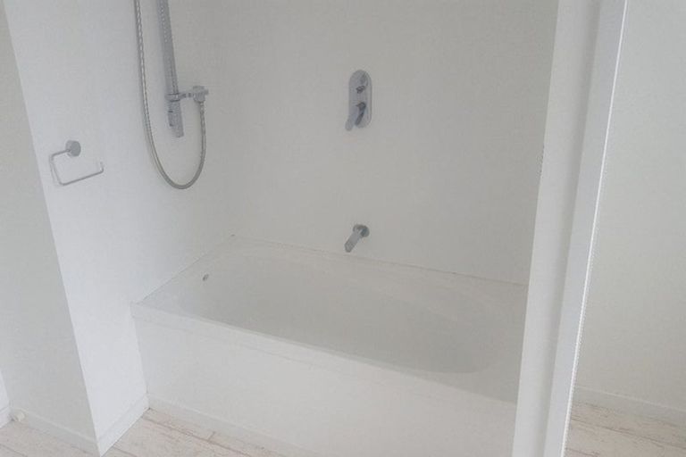Photo of property in 56 Zita Maria Drive, Massey, Auckland, 0614