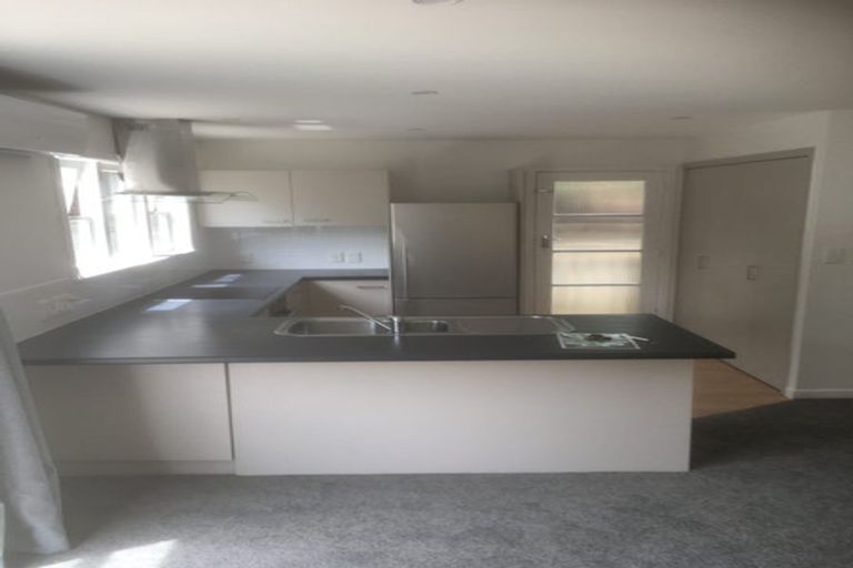 Photo of property in 461 East Coast Road, Murrays Bay, Auckland, 0630