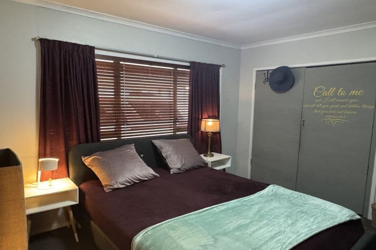 Photo of property in 1/312 Royal Road, Massey, Auckland, 0614