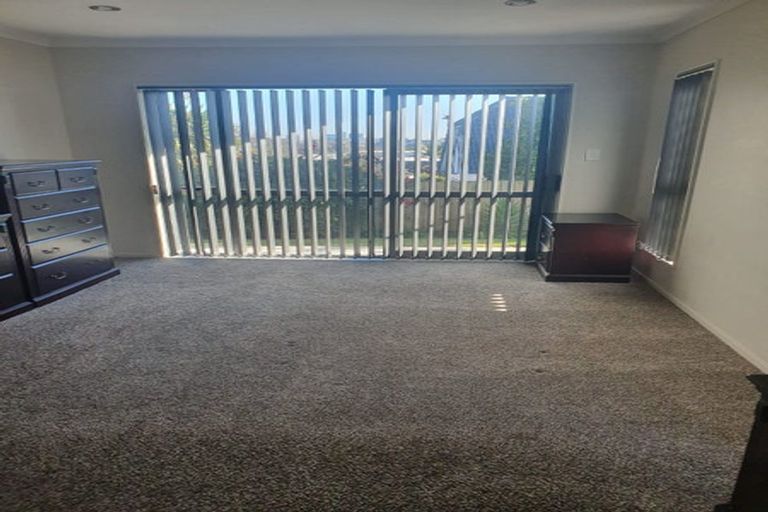Photo of property in 12a Orams Road, Hillpark, Auckland, 2102