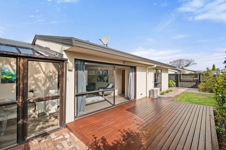 Photo of property in 33d Peverel Street, Riccarton, Christchurch, 8011