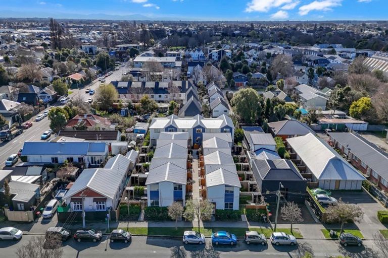 Photo of property in 5/257 Armagh Street, Christchurch Central, Christchurch, 8011