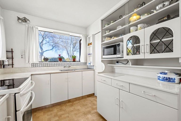 Photo of property in 24 Elvira Court, Bishopdale, Christchurch, 8053