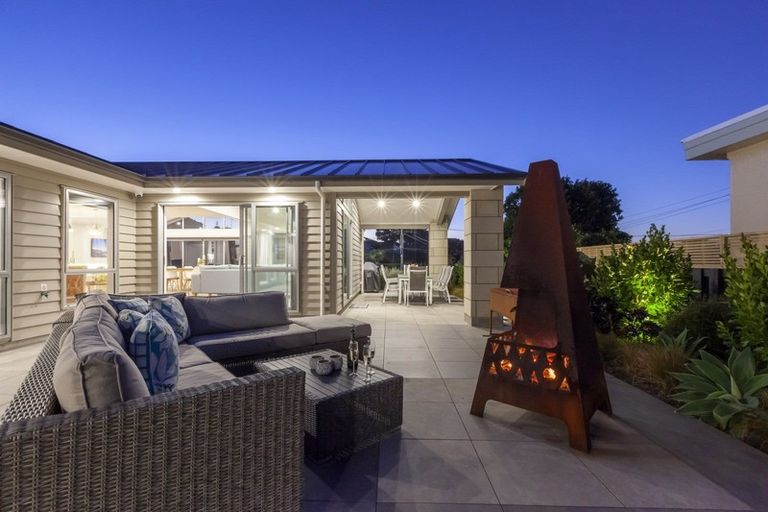 Photo of property in 118 Rosetta Road, Raumati South, Paraparaumu, 5032