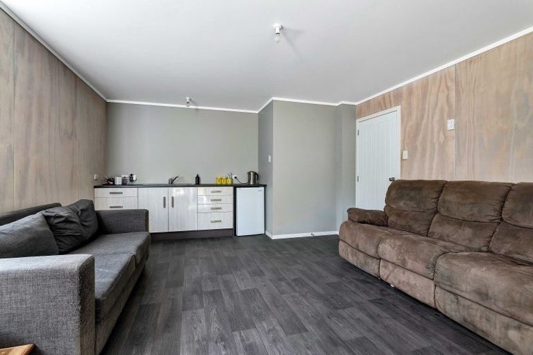 Photo of property in 382 Brookes Road, Cardiff, Stratford, 4391
