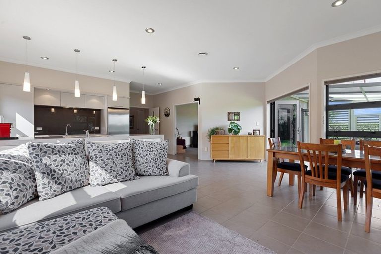 Photo of property in 4 Cotswold Place, Ohauiti, Tauranga, 3112