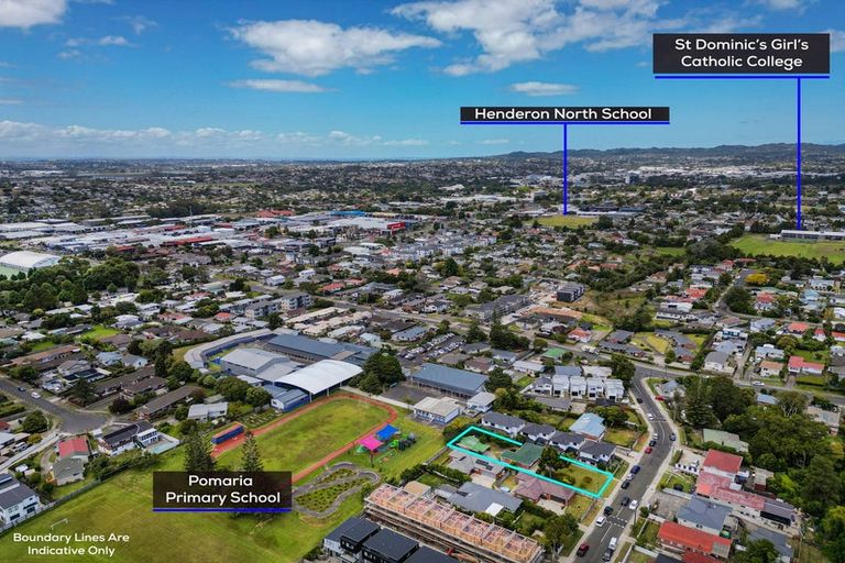 Photo of property in 11 Kingdale Road, Henderson, Auckland, 0610