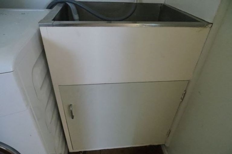 Photo of property in 18 Kent Street, Waiuku, 2123