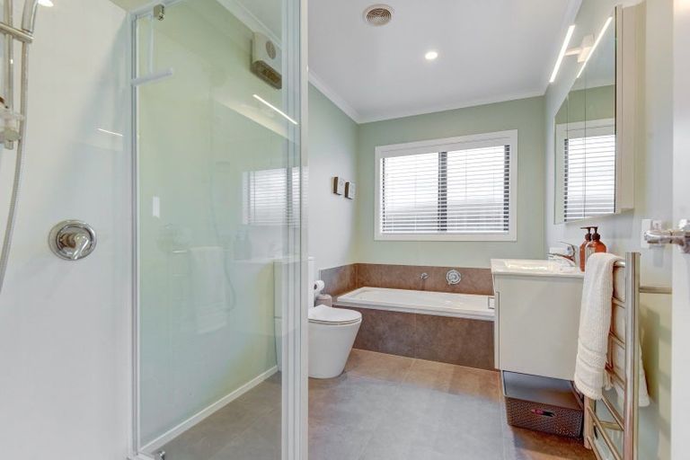 Photo of property in 32 Maxwell Avenue, Durie Hill, Whanganui, 4500