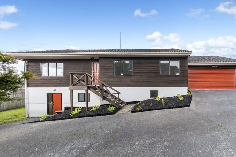 Photo of property in 4229 Great North Road, Glendene, Auckland, 0602