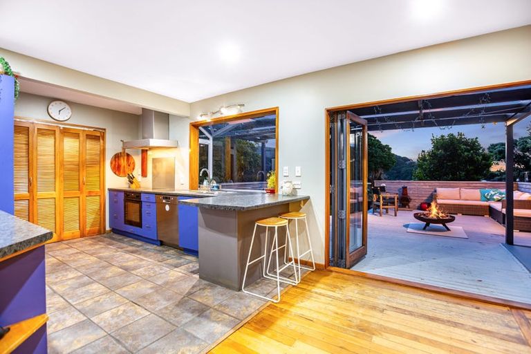 Photo of property in 13 Haunui Road, Pukerua Bay, 5026