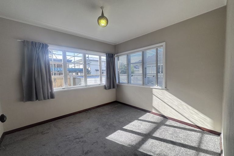 Photo of property in 194 Blenheim Road, Riccarton, Christchurch, 8041