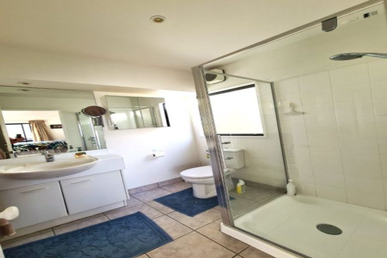 Photo of property in 22u7 Oriental Terrace, Oriental Bay, Wellington, 6011