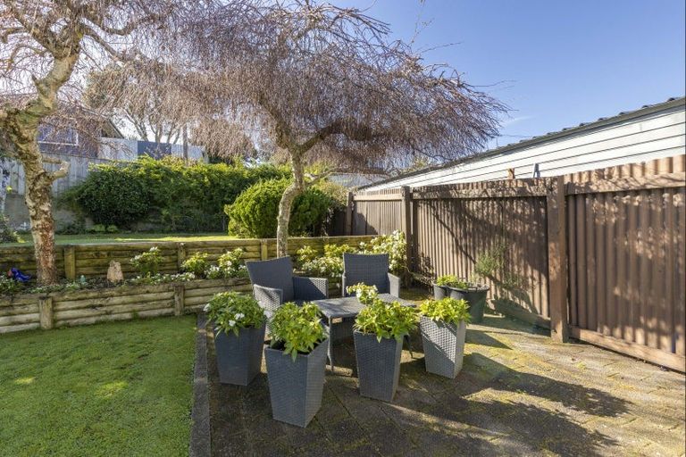 Photo of property in 85 Bayly Road, Blagdon, New Plymouth, 4310