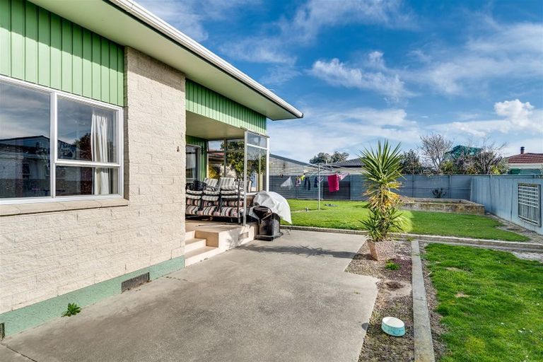 Photo of property in 35 Coventry Avenue, Tamatea, Napier, 4112