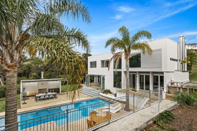 Photo of property in 160 Schnapper Rock Road, Schnapper Rock, Auckland, 0632