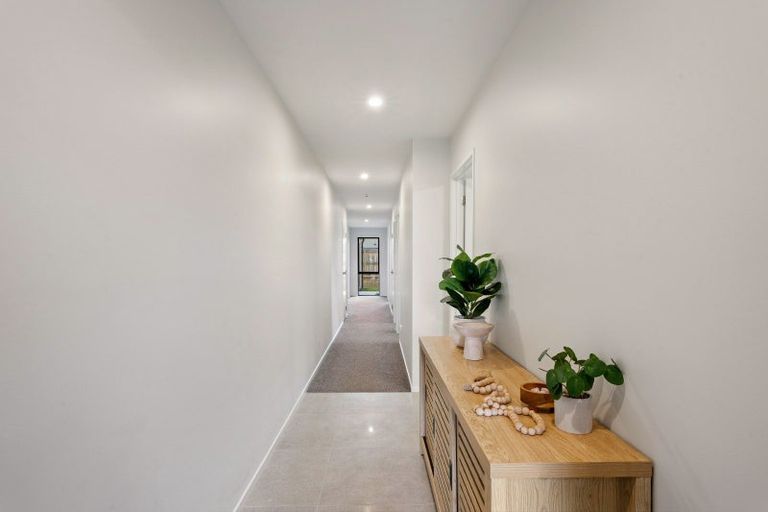 Photo of property in 45 Cheviot Street, Jacks Point, 9371