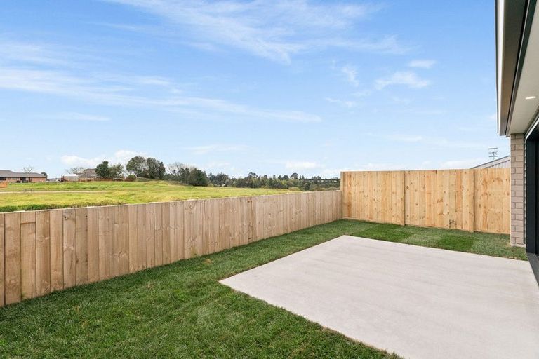 Photo of property in 19b Cowell Crescent, Pyes Pa, Tauranga, 3112