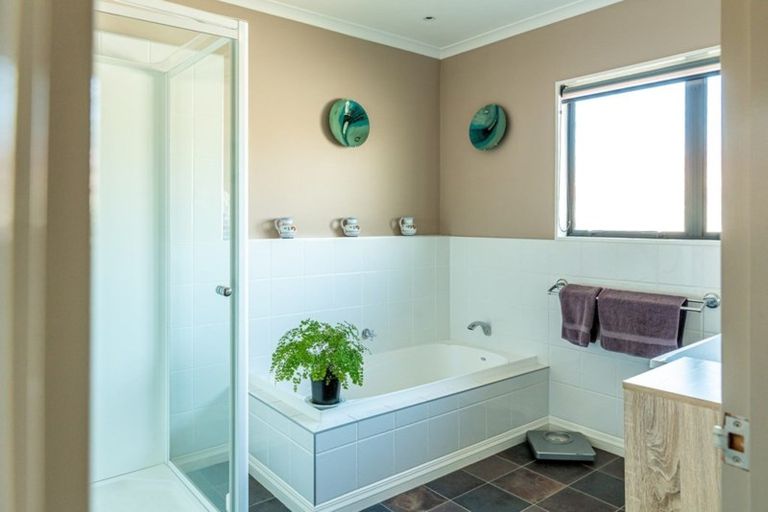 Photo of property in 4 Hunter Street, Westport, 7825