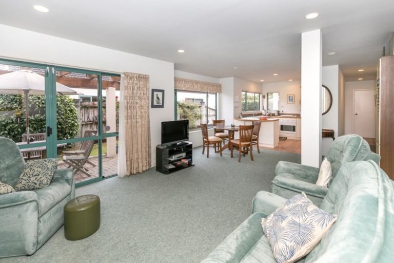 Photo of property in 84u4 Braid Road, St Andrews, Hamilton, 3200