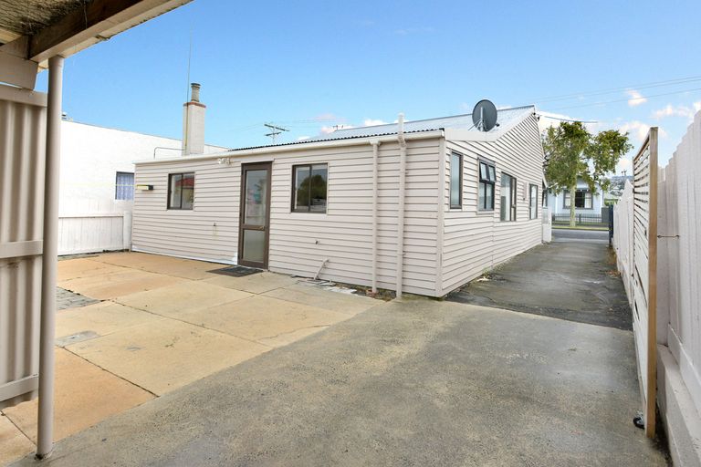 Photo of property in 39 Young Street, Saint Kilda, Dunedin, 9012