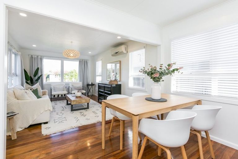 Photo of property in 9 Gardiner Place, Havelock North, 4130
