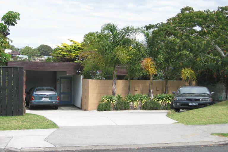 Photo of property in 163 Weatherly Road, Torbay, Auckland, 0630