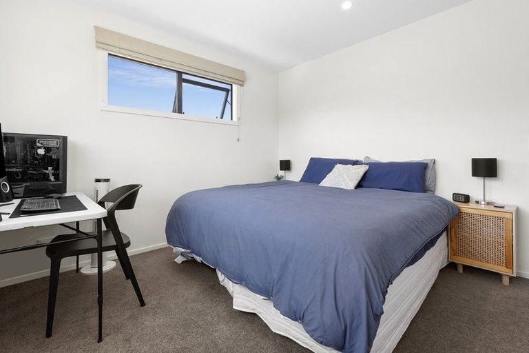 Photo of property in 52 Minaret Ridge, Wanaka, 9305