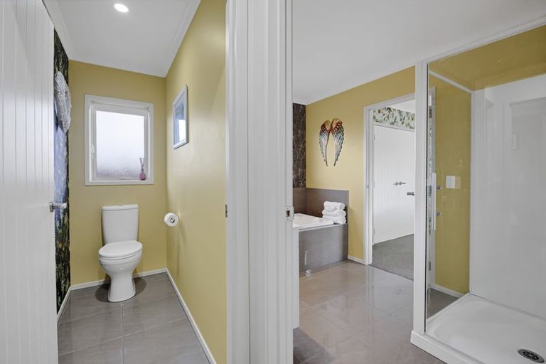 Photo of property in 17 Hira Street, Ohawe, Hawera, 4671