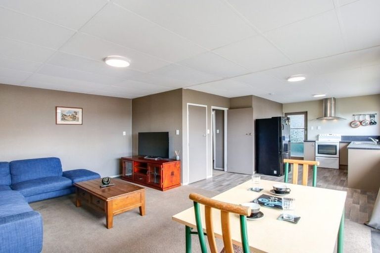 Photo of property in 6/8 Lee Road, Taradale, Napier, 4112