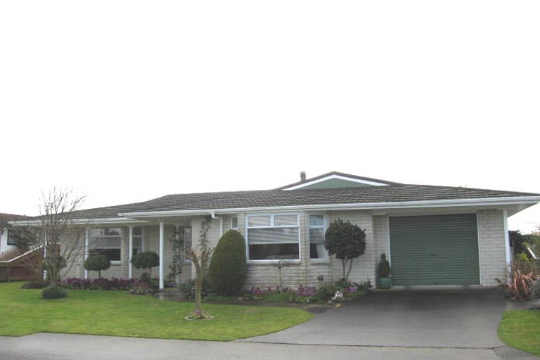 Photo of property in 23 Lowes Place, Solway, Masterton, 5810
