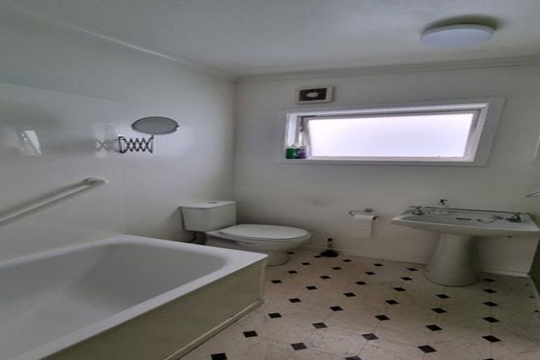 Photo of property in 41 Halifax Street, Kingston, Wellington, 6021