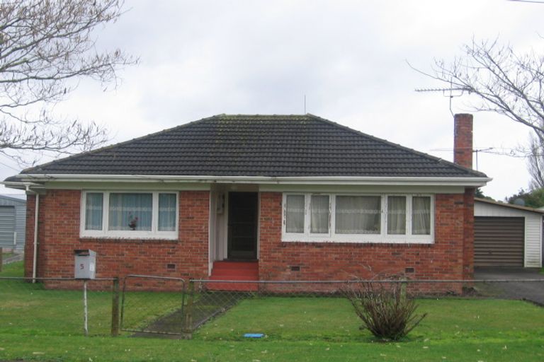 Photo of property in 5 Pratt Street, Papakura, 2110