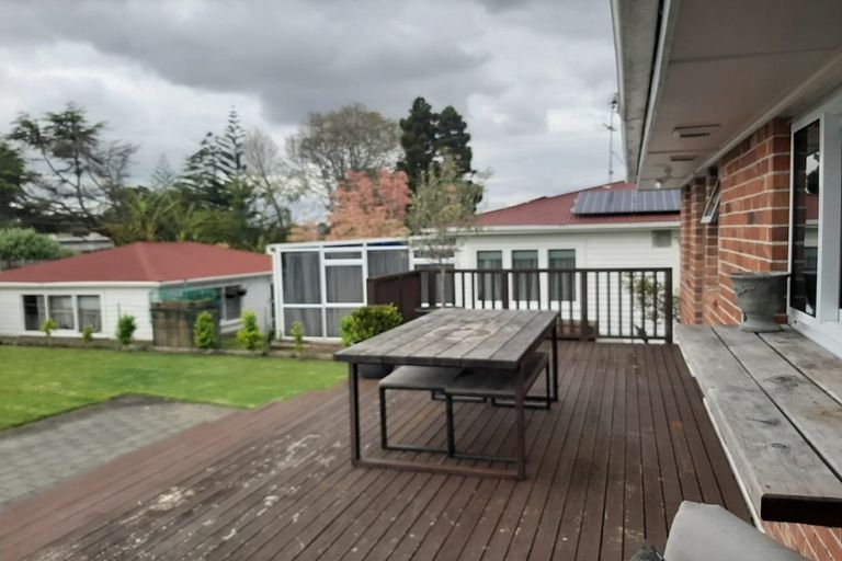 Photo of property in 29 Hallberry Road, Mangere East, Auckland, 2024