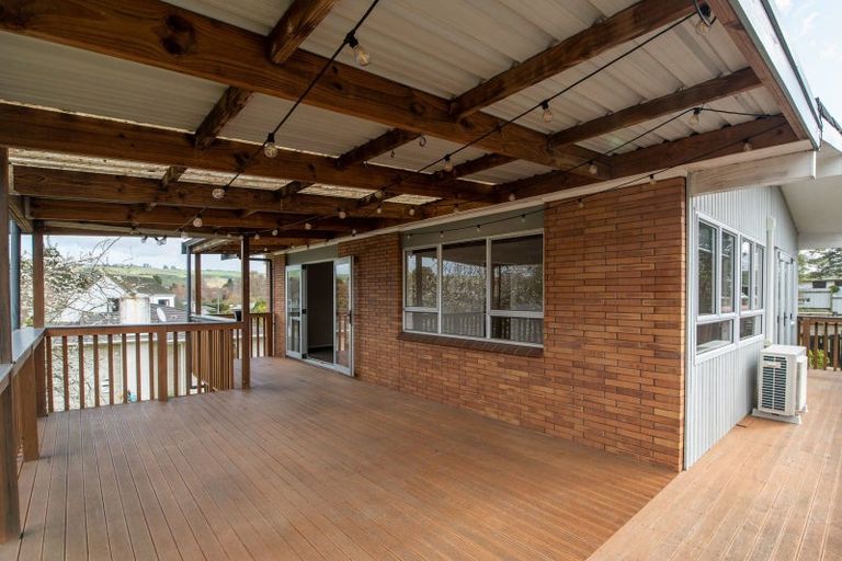 Photo of property in 2 Peachgrove Terrace, Hillcrest, Rotorua, 3015