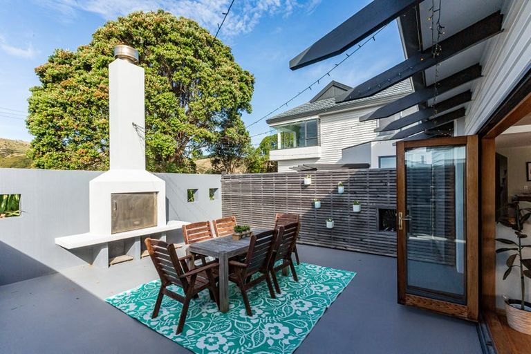 Photo of property in 13 Haunui Road, Pukerua Bay, 5026