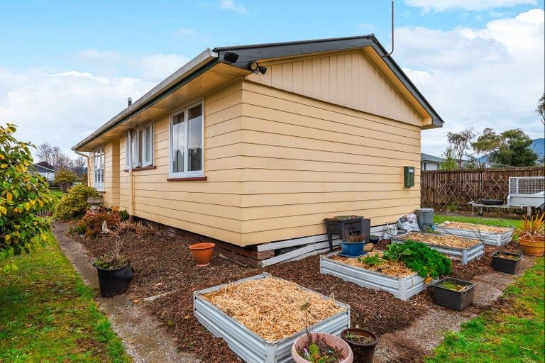 Photo of property in 37 Te Takinga Street, Turangi, 3334